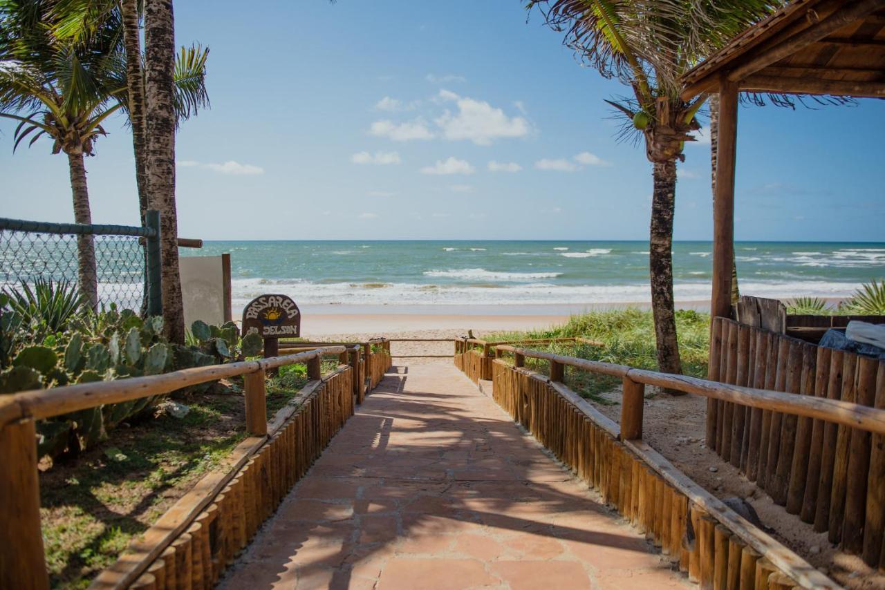Flat Guarajuba Beira Da Praia Pe Na Areia Eksteriør bilde